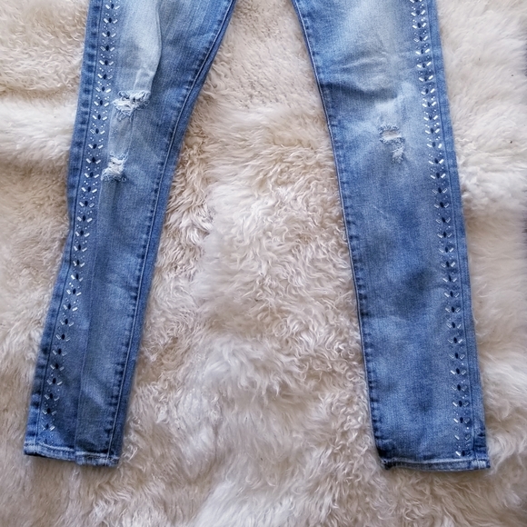 Distressed Juicy Couture Skinny Jeans - Picture 7 of 7